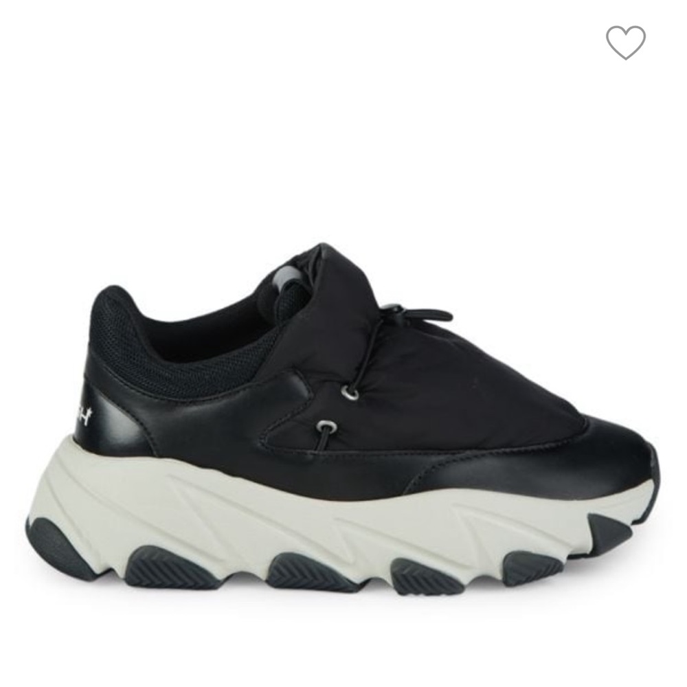 Ash Sneakers